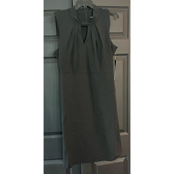 Nina Leonard Keyhole Sheath Dress - Picture 2 of 7